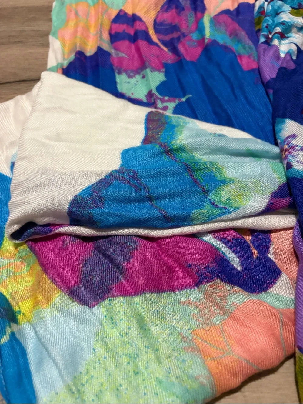 Set of 2 Floral Multicolor scarves - vibrant color